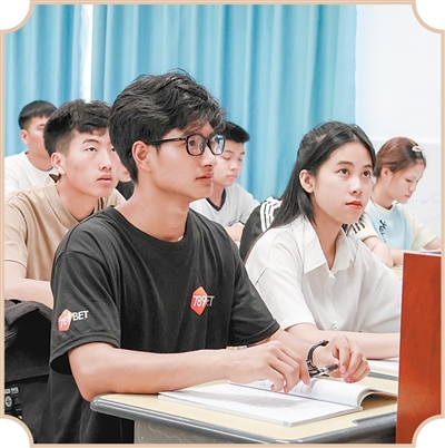 专业化配资知识网 边民常来往，中越情更亲（边城见闻）